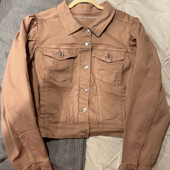 ***NWT*** Cropped Puff Sleeve Denim Jacket 💟 - Picture 2 of 6